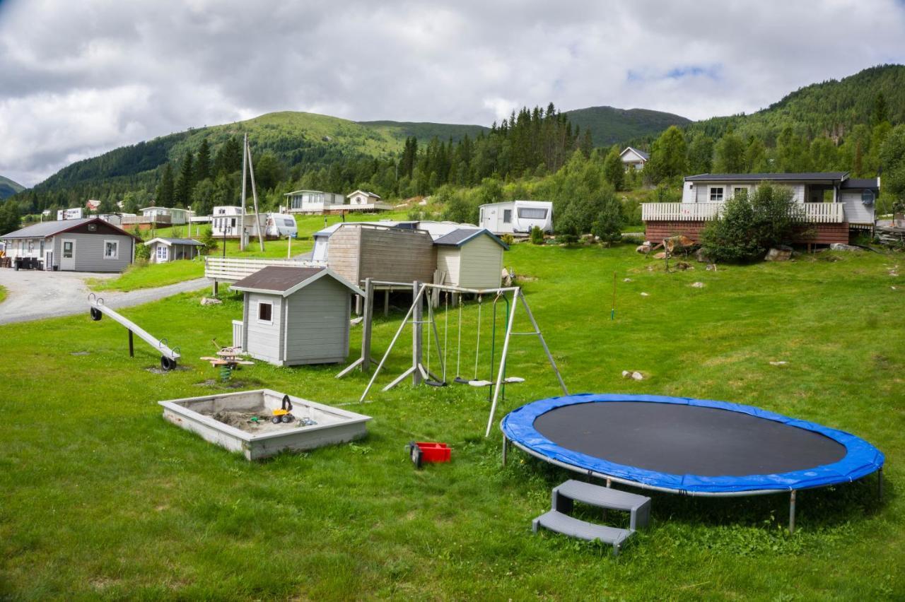 Smordal Hytteutleie Og Camping Otel Nordfjordeid Dış mekan fotoğraf